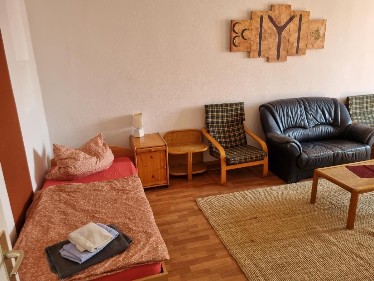 Apartment Neubeeren *